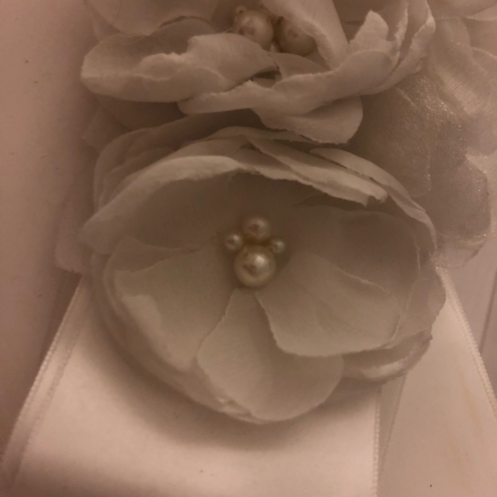 Pure white floral wedding belt